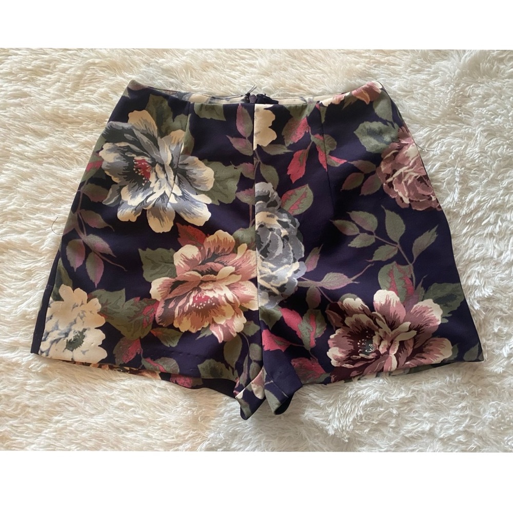 Socialite Floral Shorts